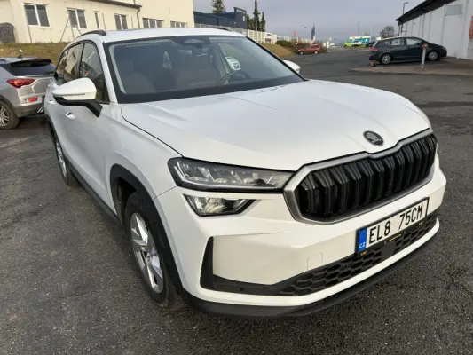 Škoda Kodiaq iV 9/2024 ČR, 1.maj., nebouráno, jako nový, v záruce, zimní+letní pneu, tažné, panorama, nezáv.topení, kessy, adapt.temp., vyhř.volant+všechna sedadla