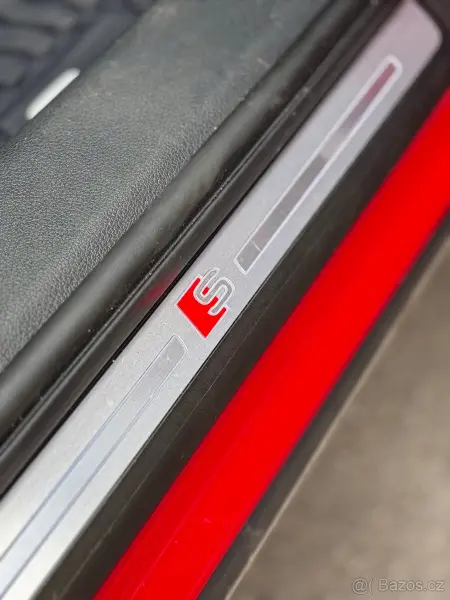 Audi Q3 40 TDI S-line 04/2019 79 000km DPH TOP STAV  10