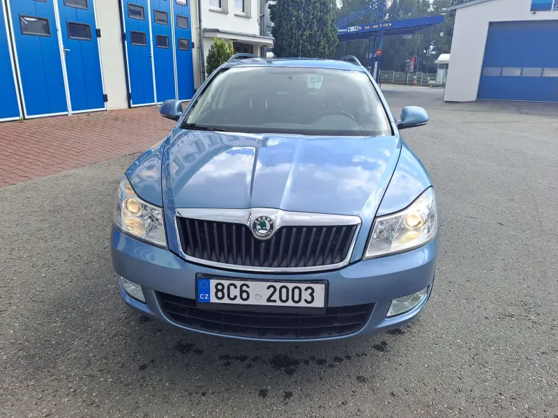 Škoda Octavia  1