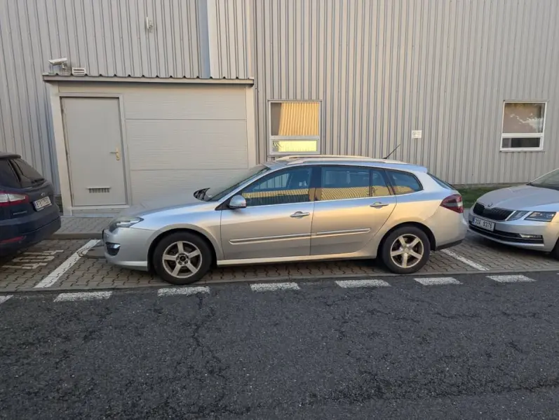 Renault Laguna Renault Laguna 3 2011 1