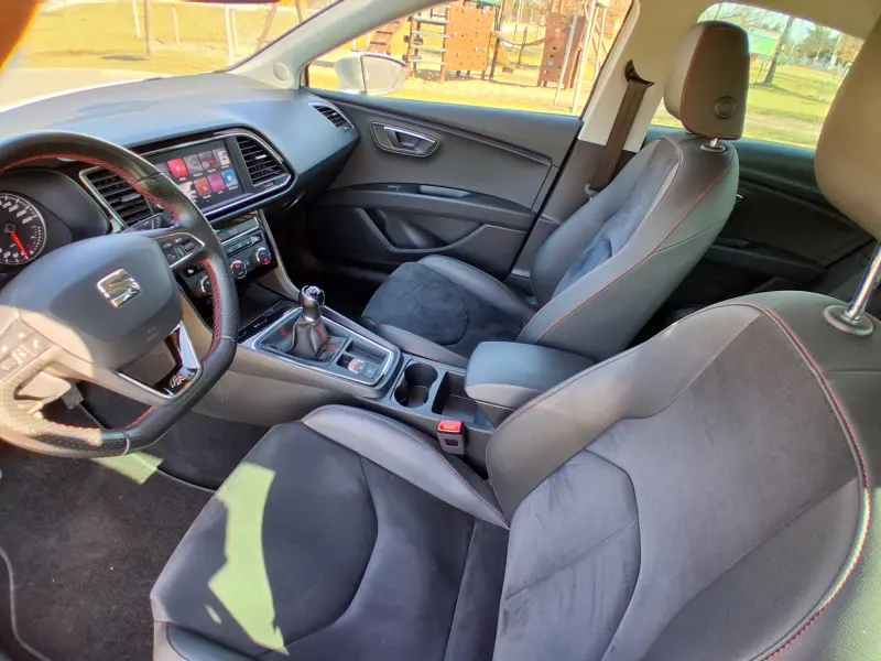 Ostatní Ostatní Seat Leon ST FR 1.8 6