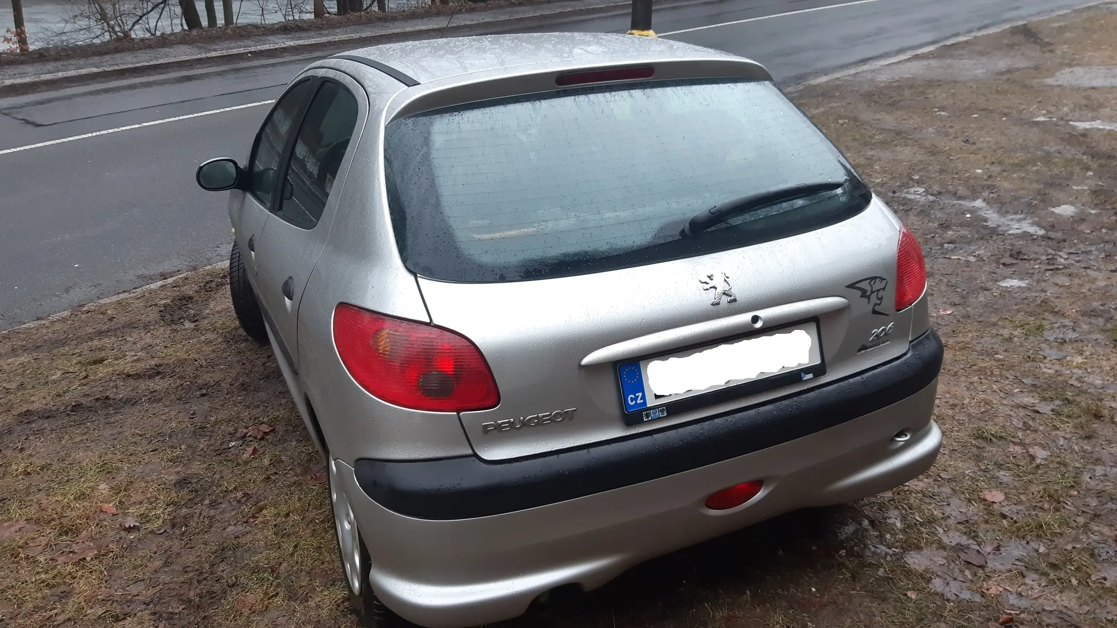 Peugeot 206 Prodám Peugeot 206, 1.4, rok výroby 2006 2