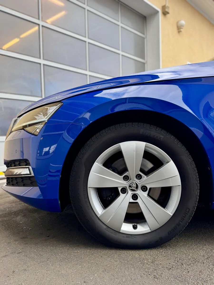 Škoda Superb  2