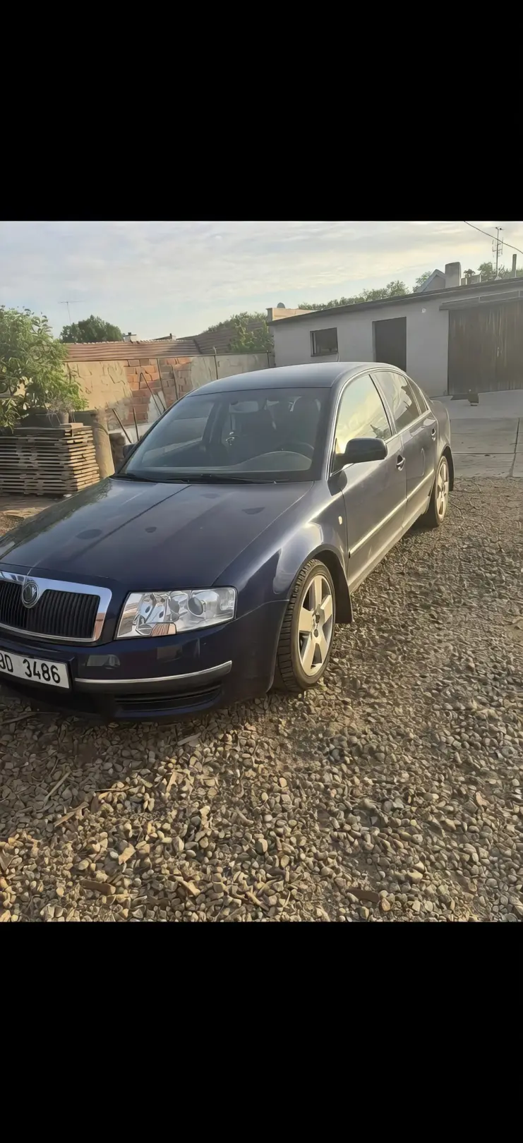 Škoda Superb  1