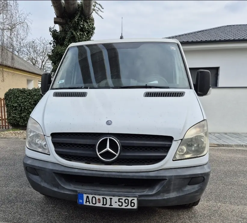 Mercedes-Benz Sprinter Sprinter 95 kW, 6 míst, nízký, krátký – STK do 2027 1
