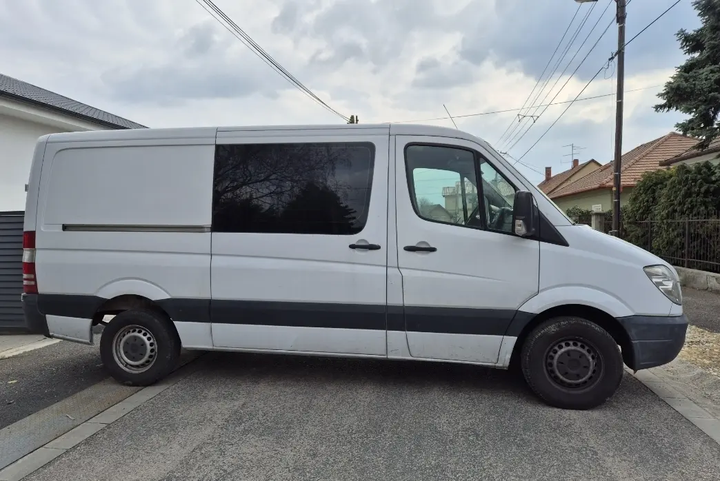 Mercedes-Benz Sprinter Sprinter 95 kW, 6 míst, nízký, krátký – STK do 2027 2
