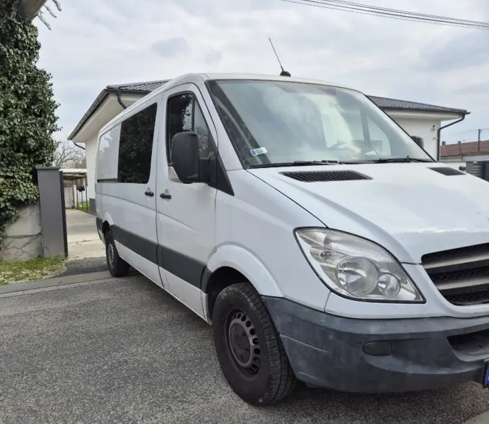 Mercedes-Benz Sprinter Sprinter 95 kW, 6 míst, nízký, krátký – STK do 2027 0