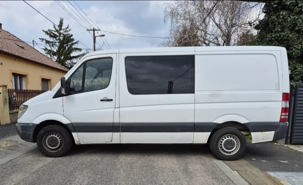 Mercedes-Benz Sprinter Sprinter 95 kW, 6 míst, nízký, krátký – STK do 2027 4