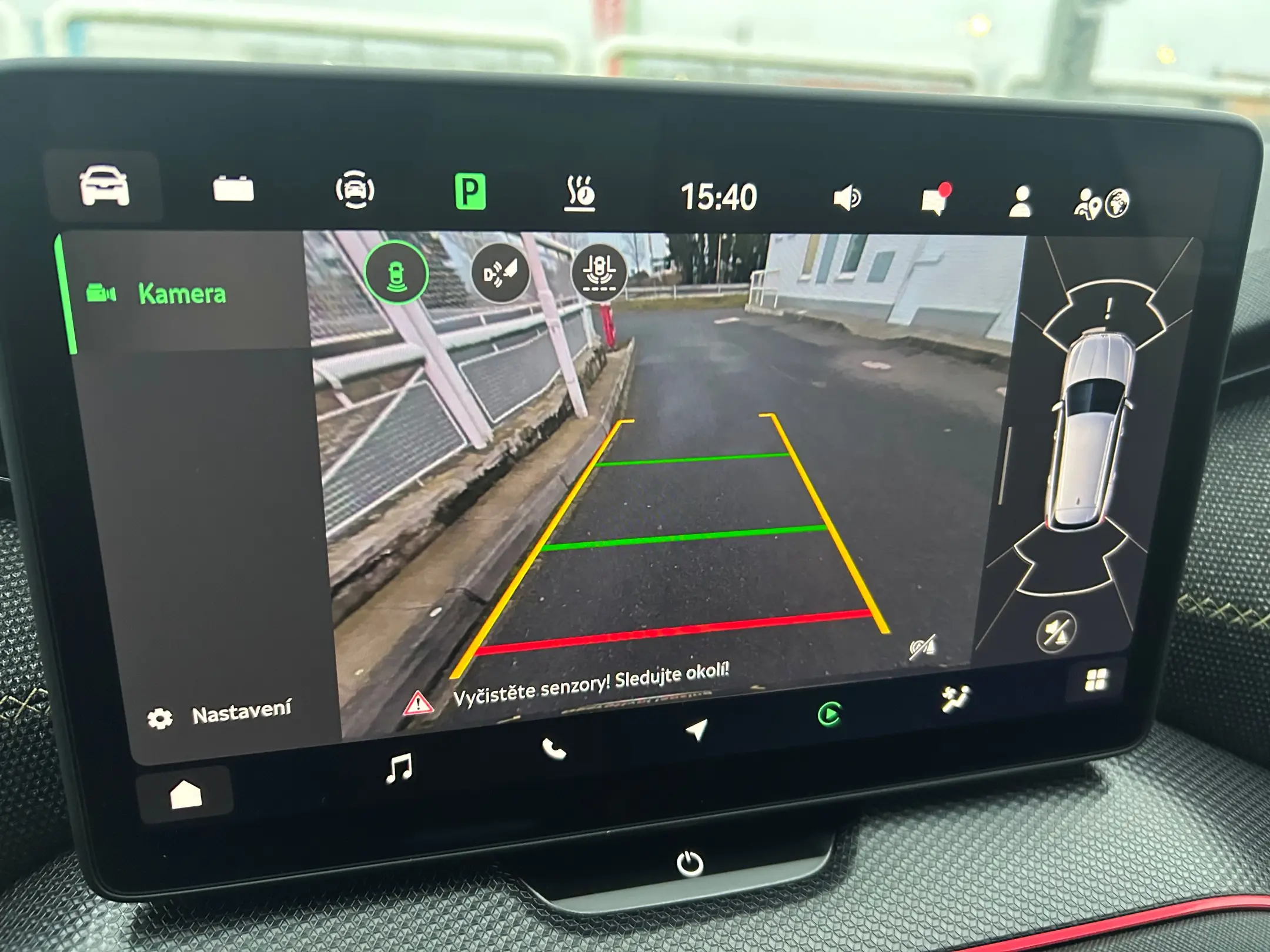 Škoda Kodiaq iV 9/2024 ČR, 1.maj., 1řidič, nebouráno, jako nový, v záruce, zimní+letní pneu, tažné, panorama, nezáv.topení, kessy, adapt.temp., vyhř.volant+všechna sedadla 6