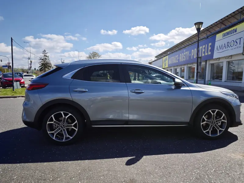 Kia XCeed Kia xceed 1.6 tgdi 150kw, 10tis km  6