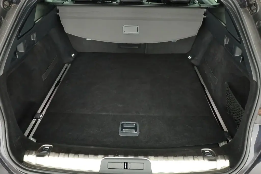 Peugeot 508 Hybrid SW 225 NOVÁ BATERIE 165kw 120tis 3