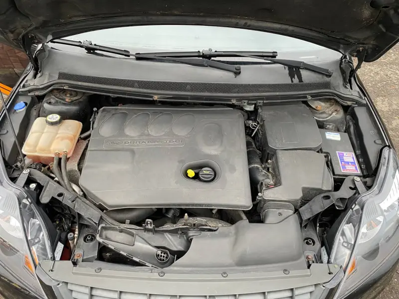 Ford Focus Ford Focus II Facelift 2.0 TDCi 2009 hatchback 9