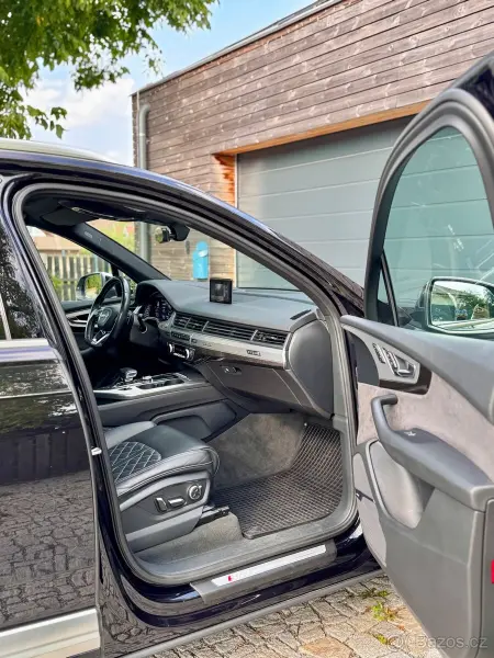 Audi SQ7 4.0 TDI 320kw quattro 158 000km 12/2017 DPH 5
