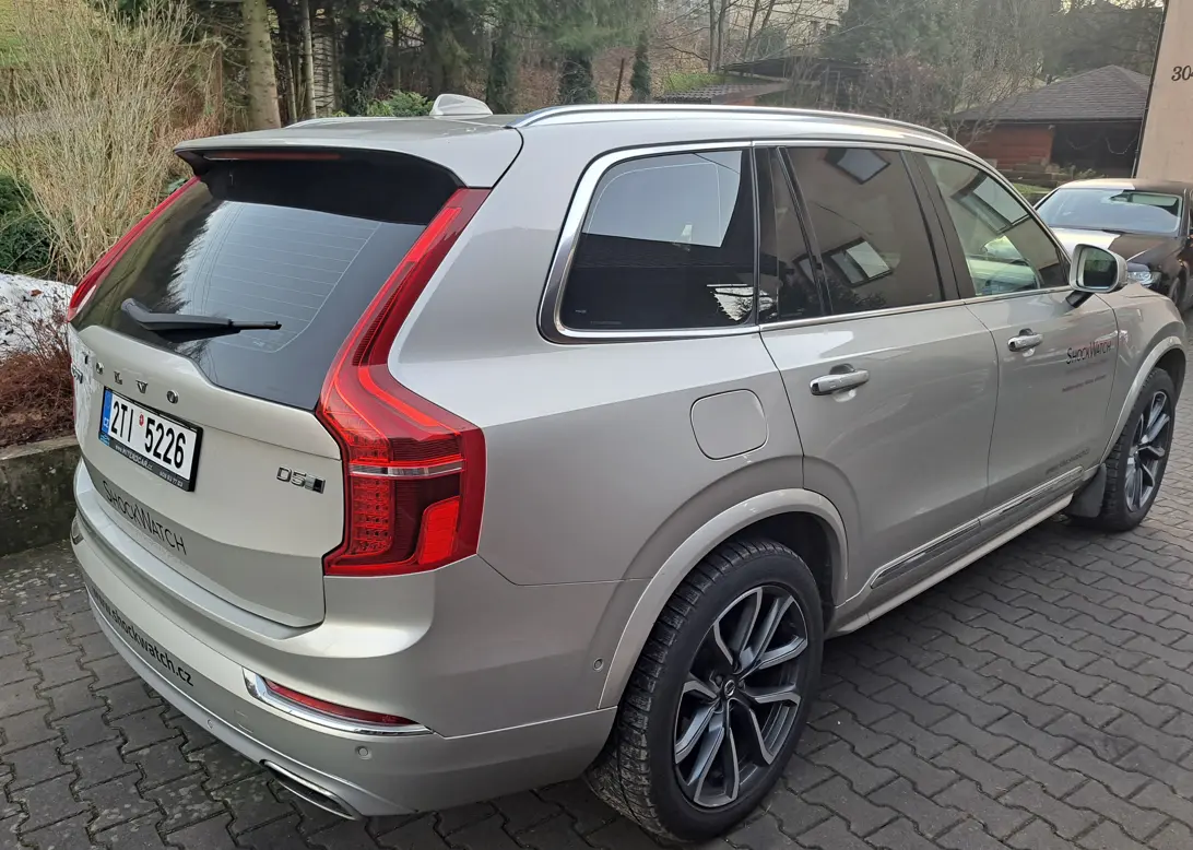 Volvo XC90  3