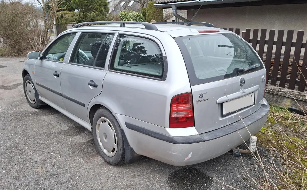 Škoda Octavia Škoda Octavia Combi 1.9 TDI (66 kW), r. v. 2000 1