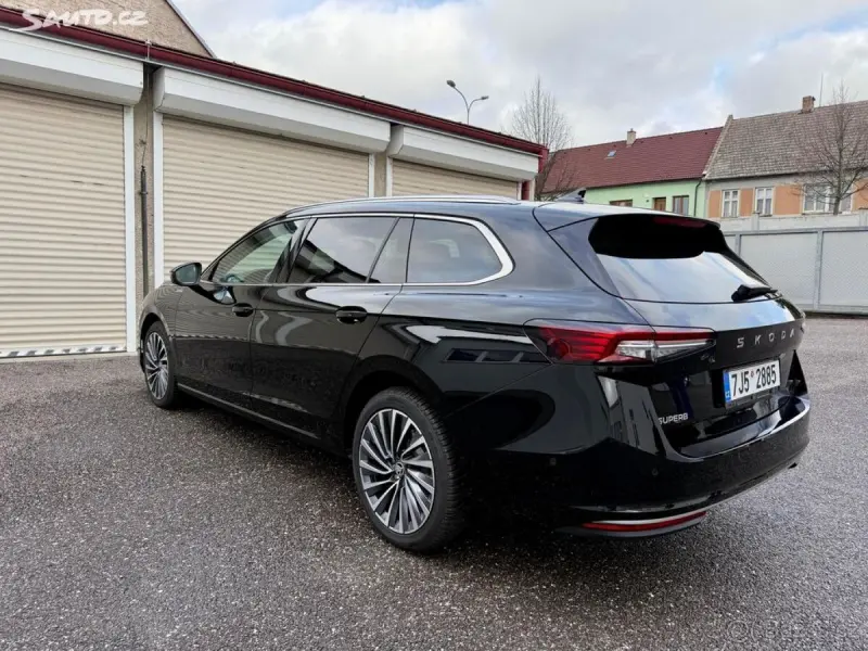 Škoda Superb 4 IV L&K 1,5TSI, 2025, 1300km, DPH, ČR 11