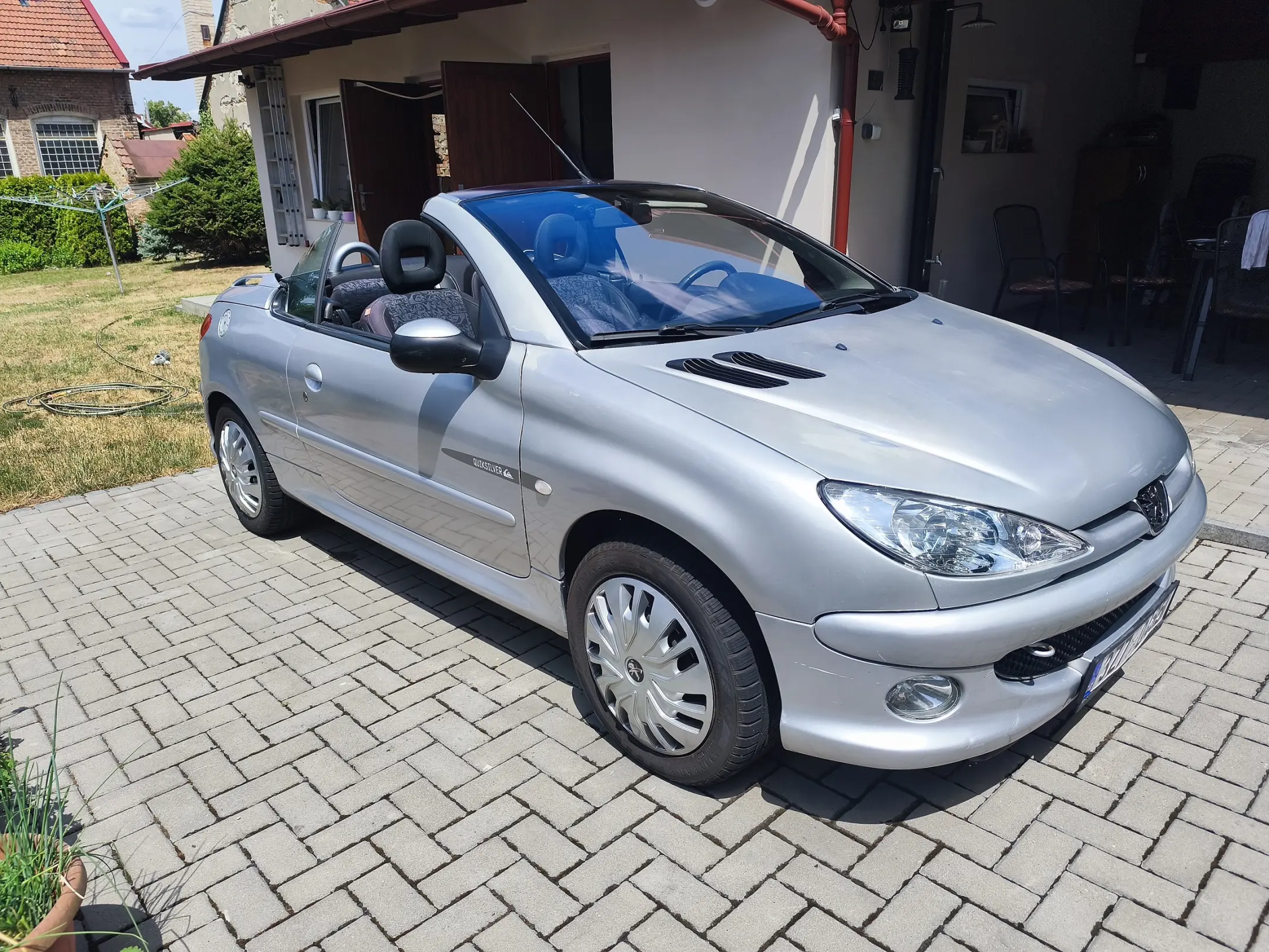 Peugeot 206  0