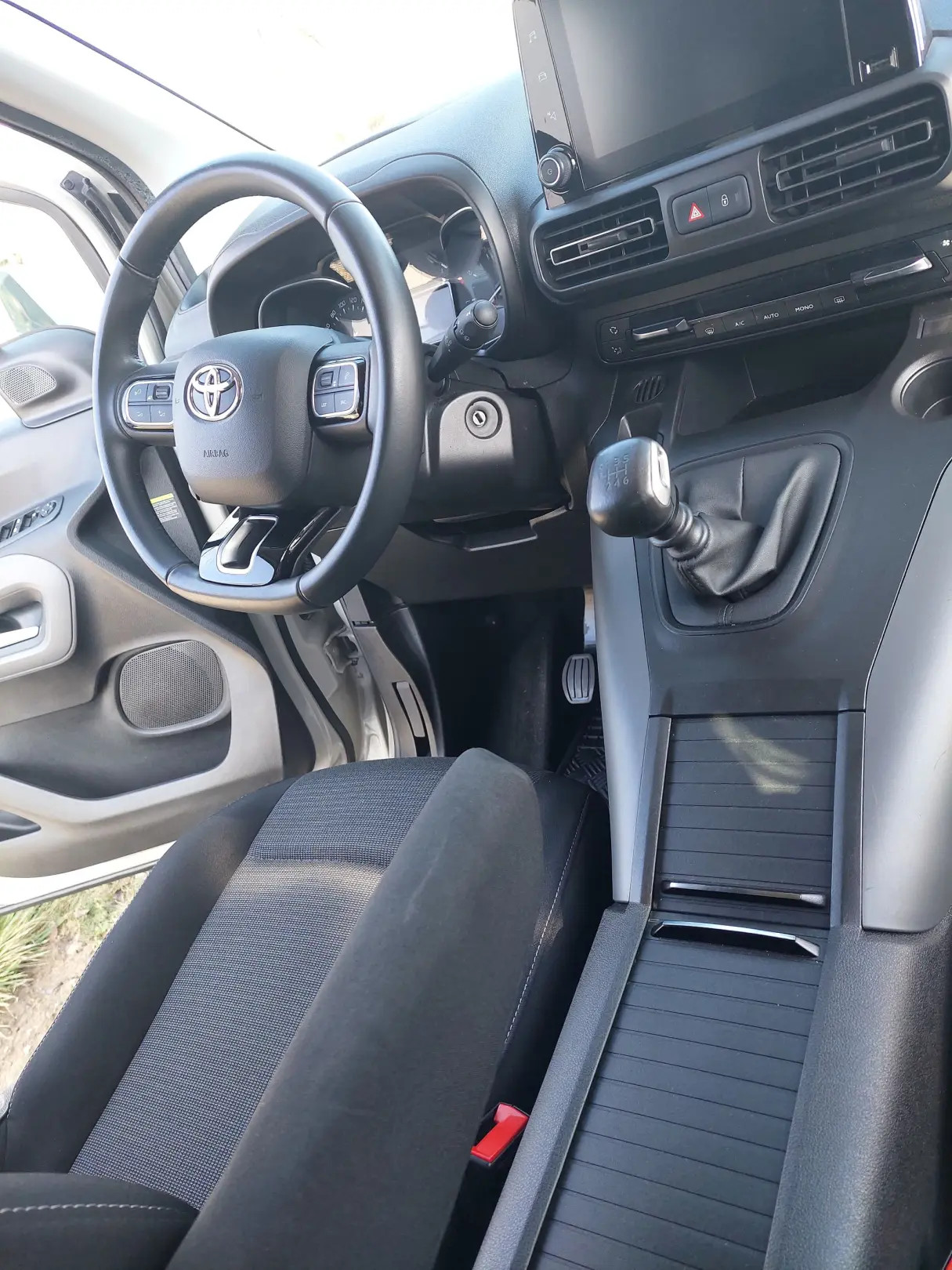 Toyota Proace City Verso Perfektní stav, auto v záruce, 7 míst 6