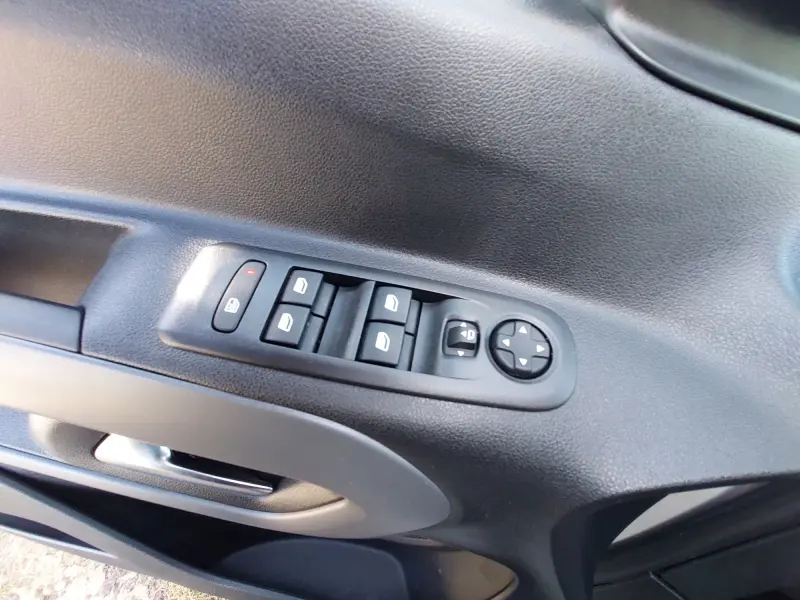 Toyota Proace City Verso Perfektní stav, auto v záruce, 7 míst 4