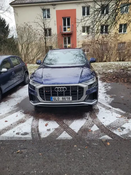 Audi SQ8 QUATTRO 2